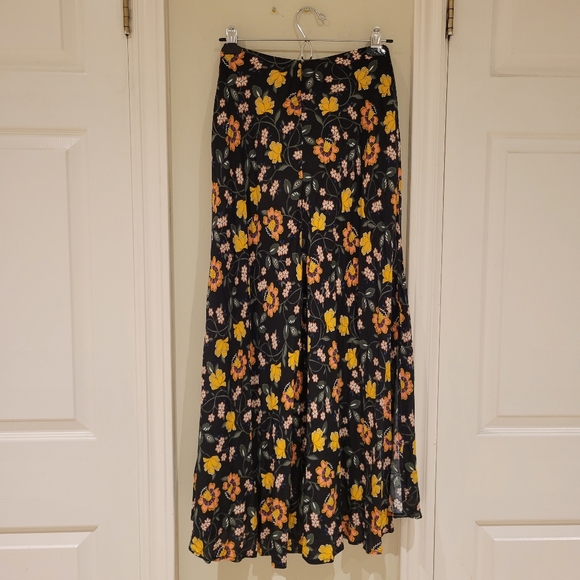 Tahari black and yellow peach floral A line midi skirt - Picture 2 of 7